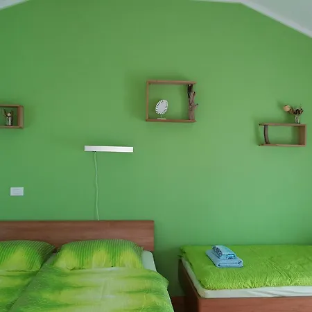 Hisa Kranjc * 코바리드