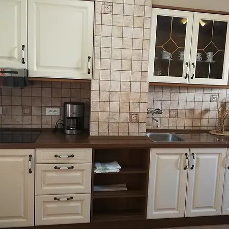 Hisa Kranjc 코바리드